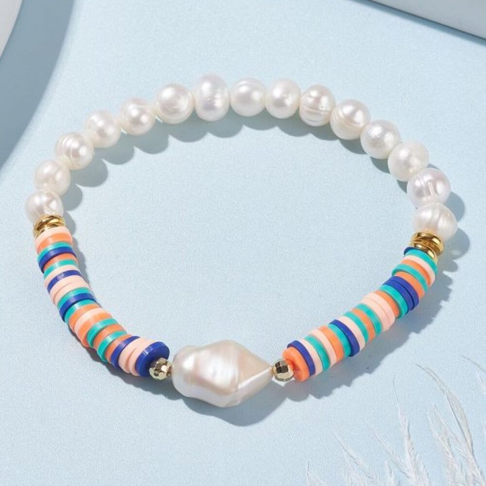 💝5/$25💖 Natural pearls & polymer Clay Heishi bead handmade Stretch Bracelet